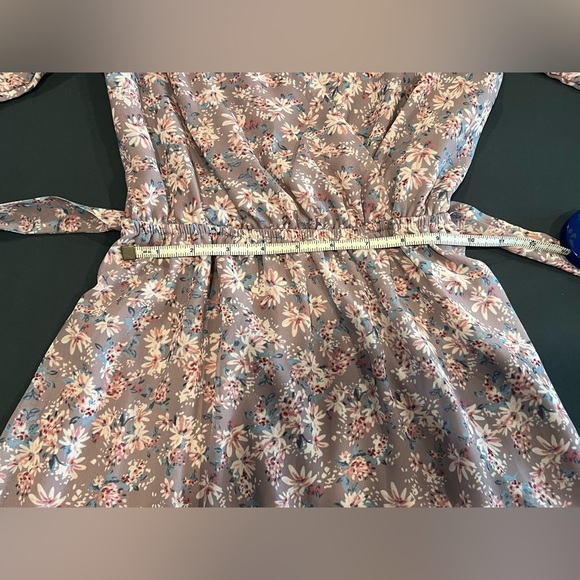 NWOT - Melrose and Market Floral Faux Wrap Mini Dress - Picture 9 of 12